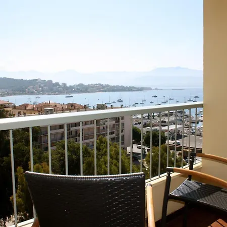 Castel Vecchio Ξενοδοχείο 3*