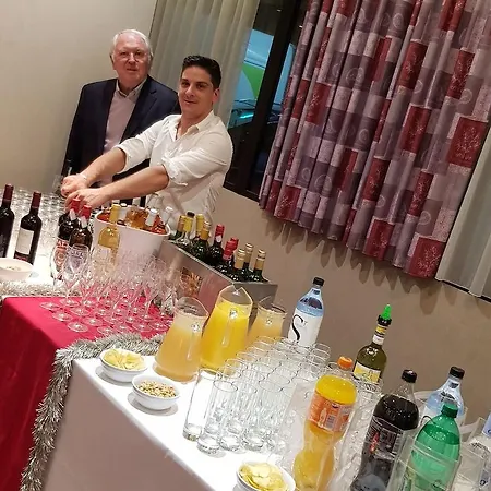 Ξενοδοχείο Castel Vecchio Αζάτσιο