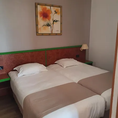 Castel Vecchio אז'אקסיו