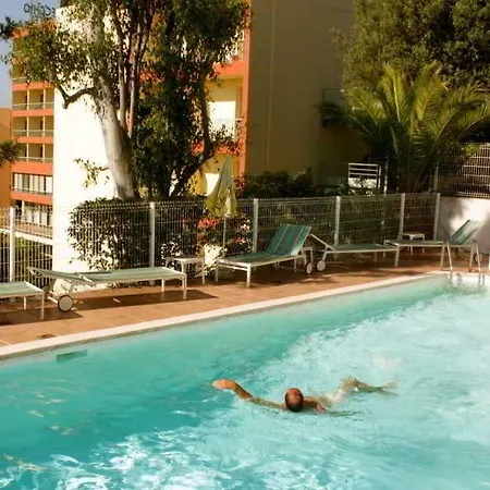 Castel Vecchio Ξενοδοχείο Αζάτσιο