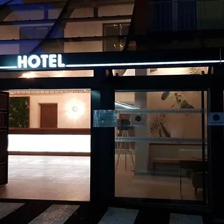 Castel Vecchio Αζάτσιο