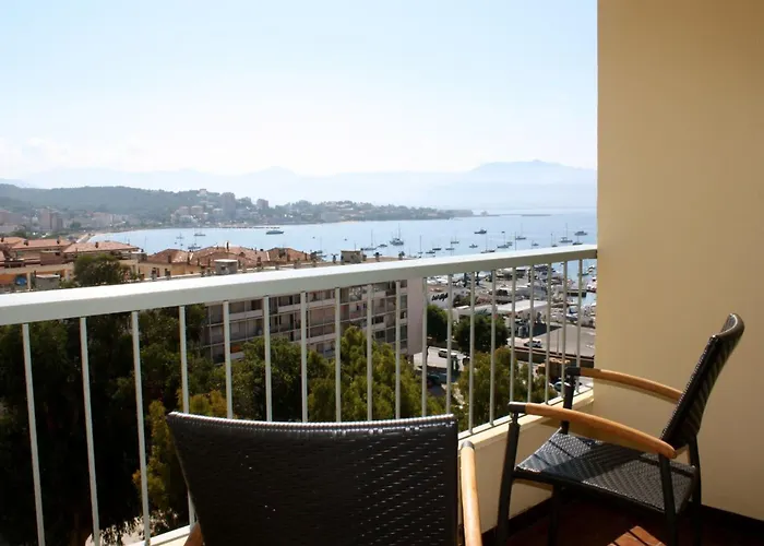 Castel Vecchio Hotel 3*